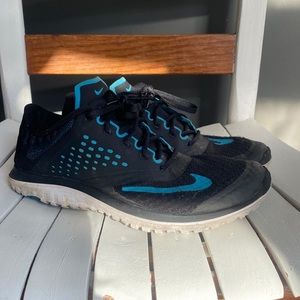 Nike Black and Blue Running Sneakers